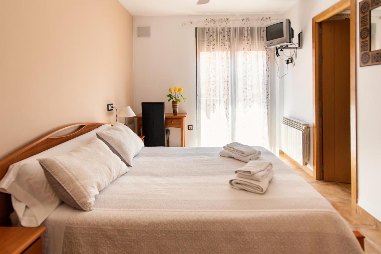 Apartamentos Maribel 卡拉塞特 外观 照片
