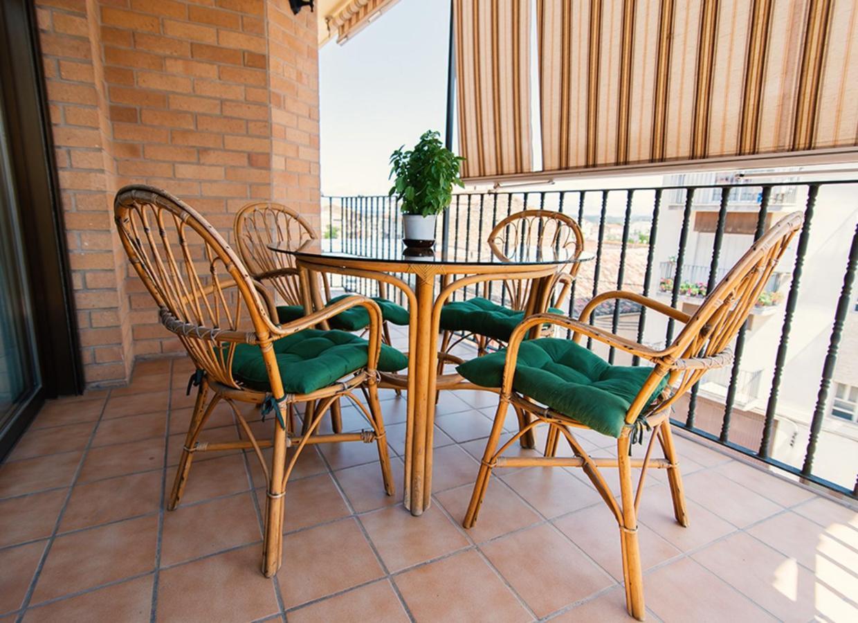 Apartamentos Maribel 卡拉塞特 外观 照片