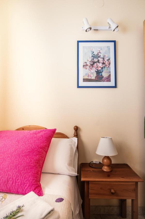 Apartamentos Maribel 卡拉塞特 外观 照片