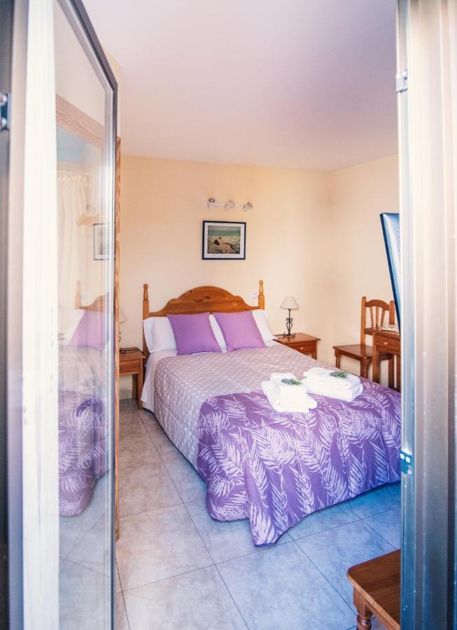 Apartamentos Maribel 卡拉塞特 外观 照片