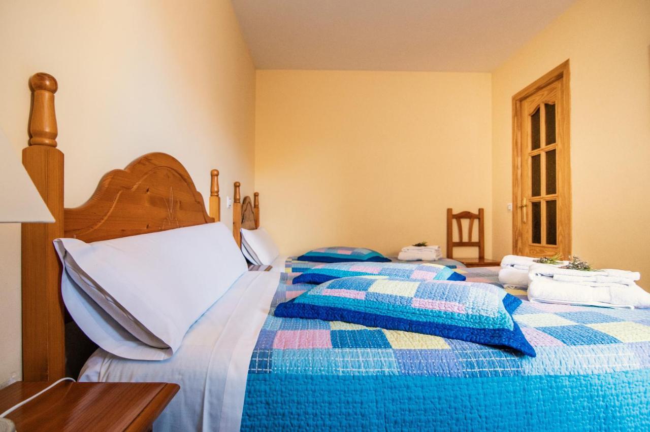 Apartamentos Maribel 卡拉塞特 外观 照片